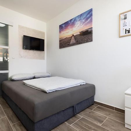Studio Apartment Pinetree - מאלי לוסיניי מראה חיצוני תמונה