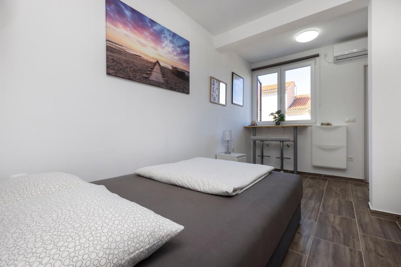 Studio Apartment Pinetree - מאלי לוסיניי מראה חיצוני תמונה